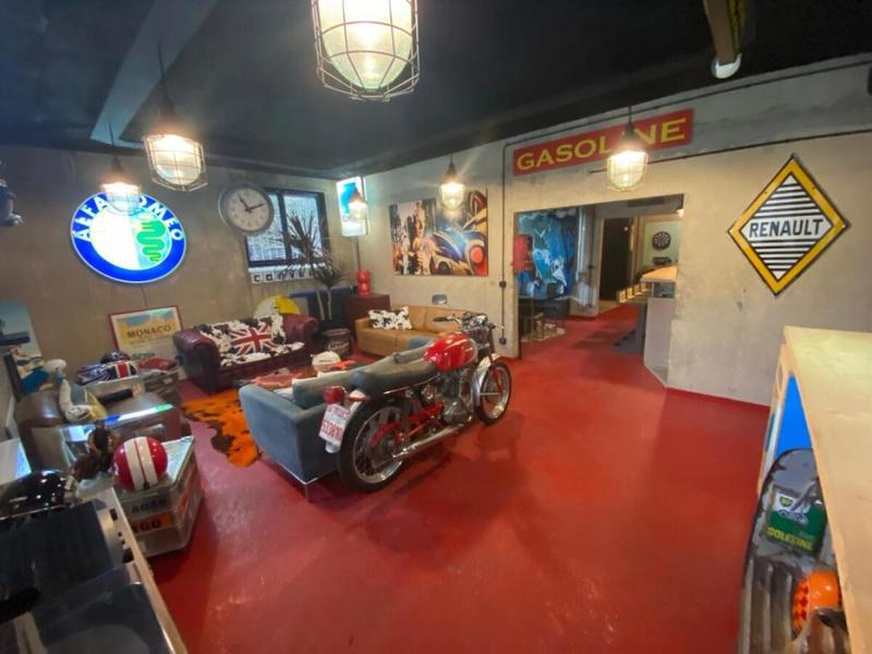 Loft - 76 m² - 3 pièces