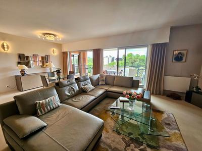 Appartement - 125 m² - 4 pièces