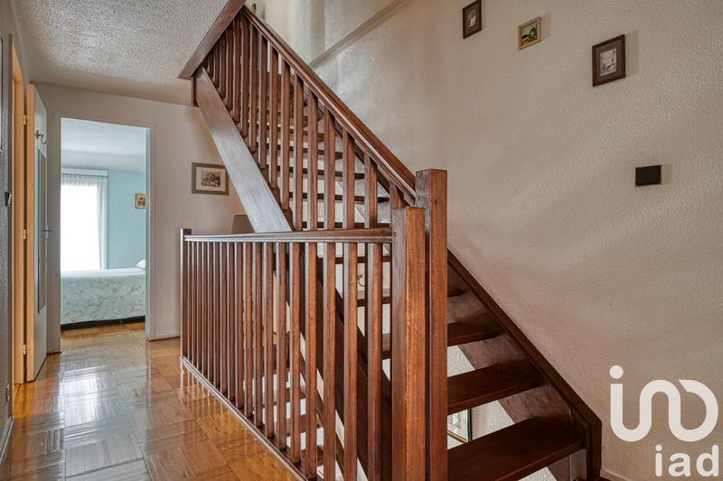 Maison - 94 m² - 6 pièces