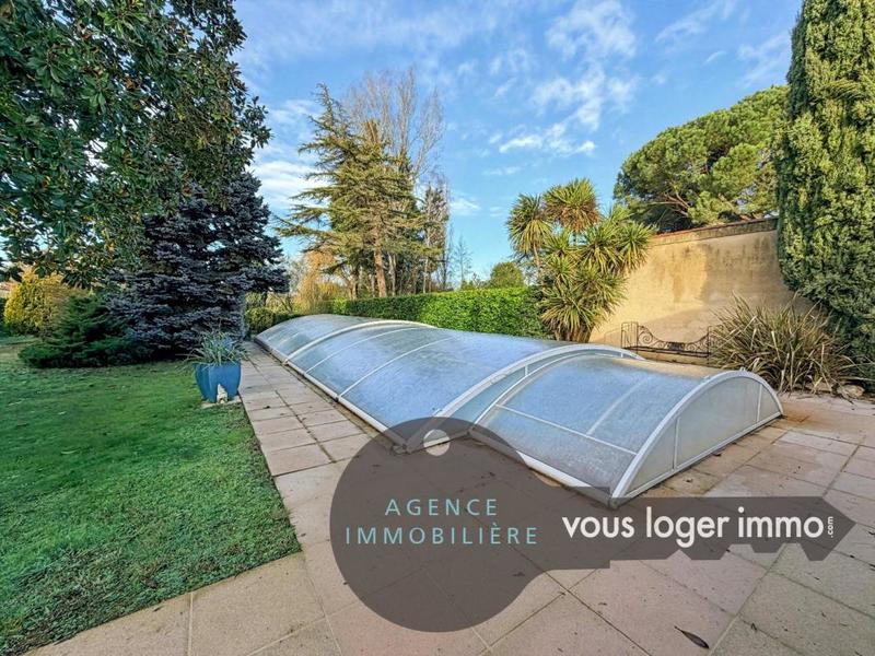 Maison - 214 m² - 7 pièces