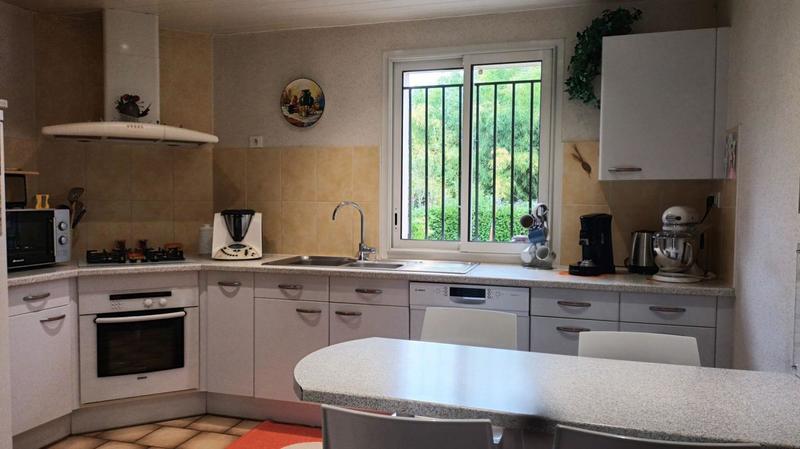 Maison en pierre - 122 m² - 6 pièces