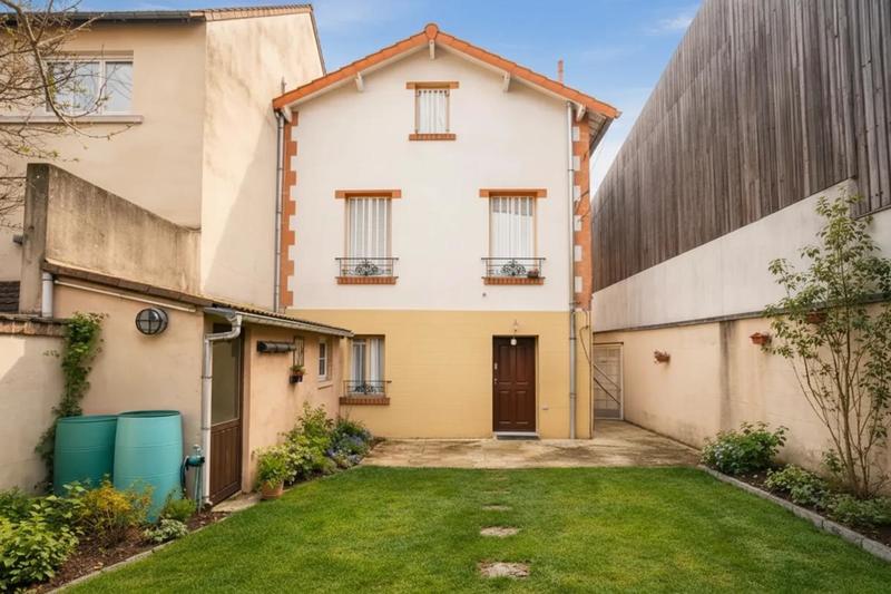 Maison - 85 m² - 5 pièces