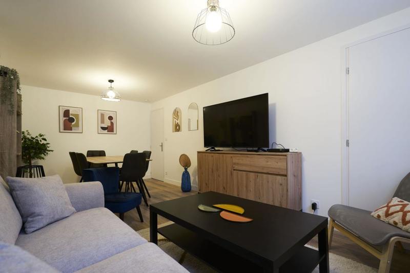 Maison - 94 m² - 6 pièces