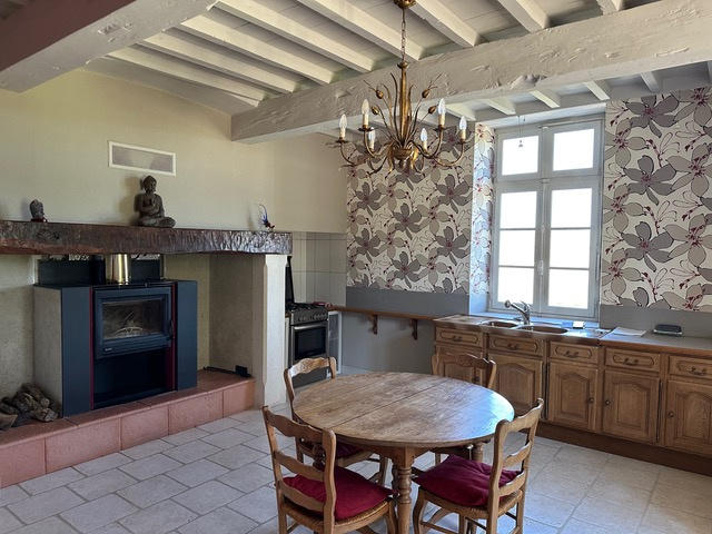 Maison - 245 m² - 7 pièces