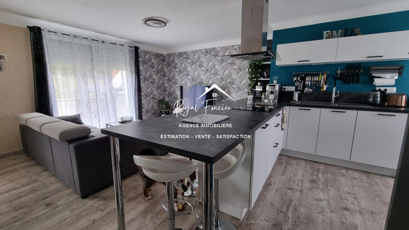 Maison traditionnelle - 101 m² - 4 pièces