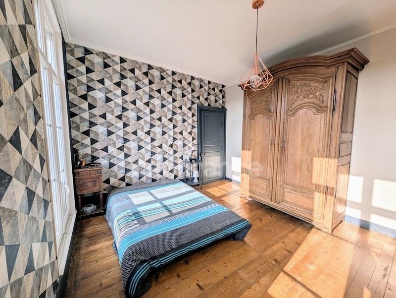 Maison - 534 m² - 16 pièces