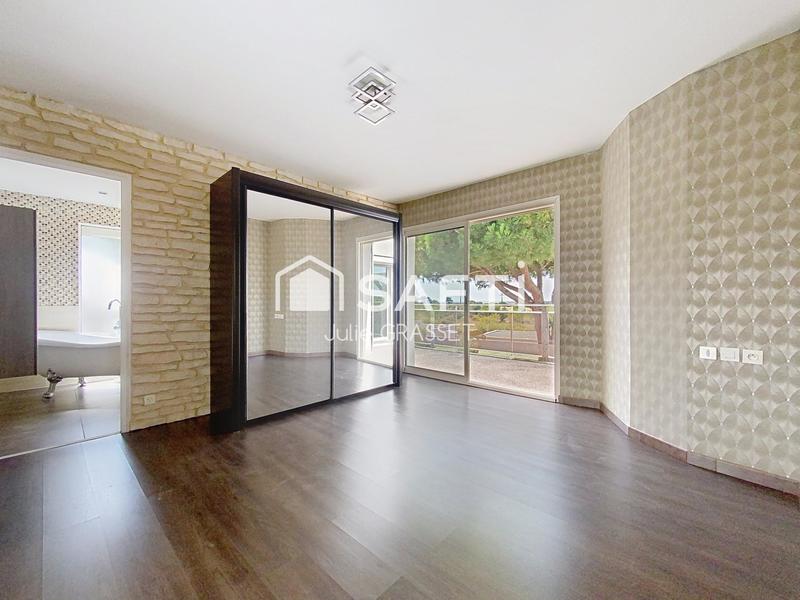 Villa - 230 m² - 5 pièces