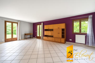 Maison - 110 m² - 6 pièces