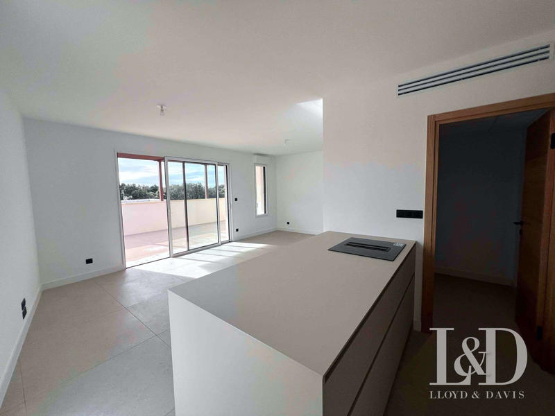 Appartement - 97 m² - 4 pièces