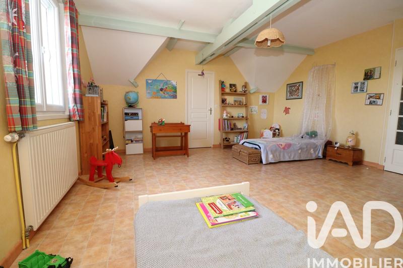 Maison - 200 m² - 6 pièces