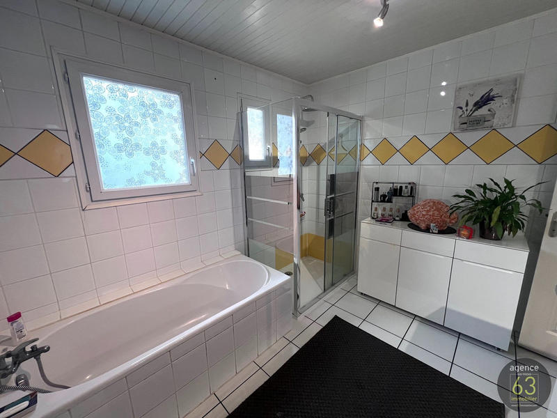 Maison - 159 m² - 6 pièces