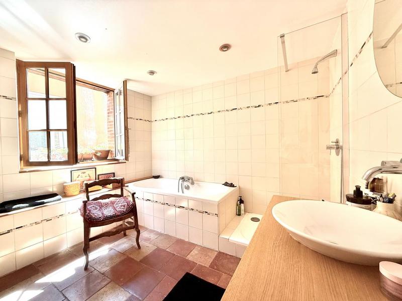 Duplex - 137 m² - 4 pièces