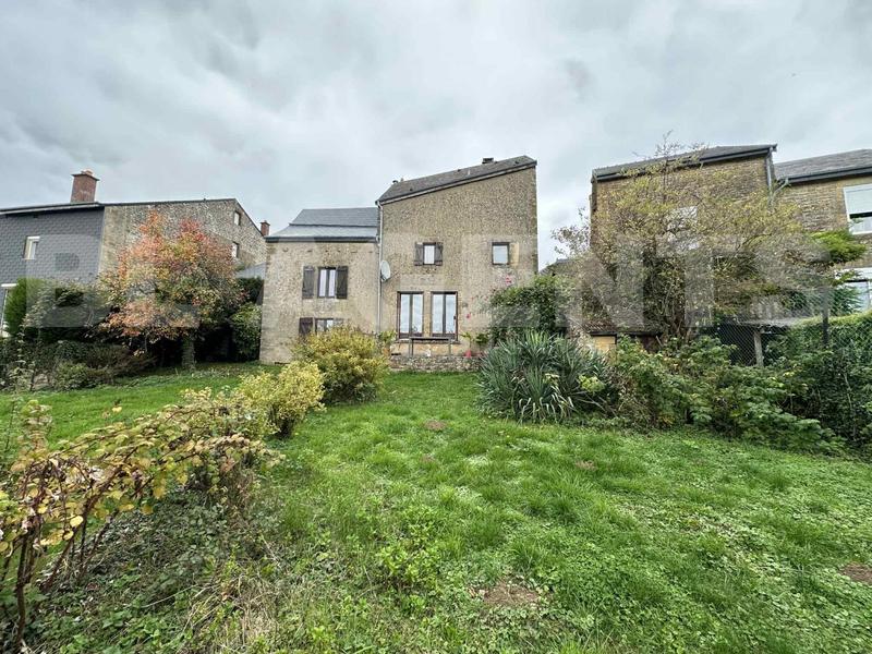 Maison - 180 m² - 8 pièces