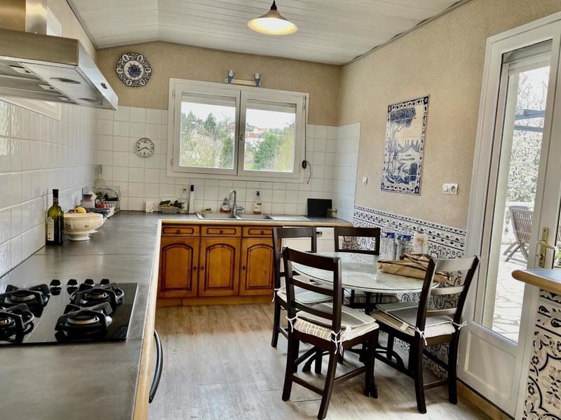 Maison - 455 m² - 12 pièces