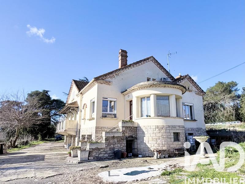 Maison - 170 m² - 7 pièces