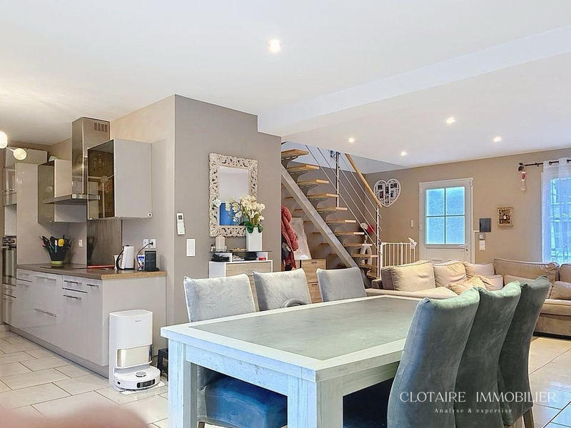 Maison contemporaine - 117 m² - 6 pièces