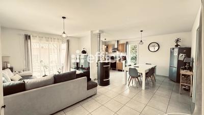 Maison - 100 m² - 5 pièces