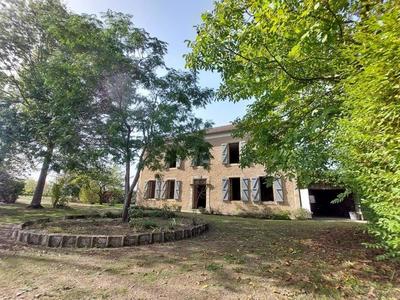 Maison de campagne - 260 m² - 7 pièces