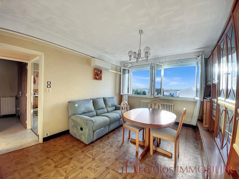 Maison - 172 m² - 9 pièces