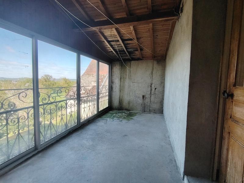 Maison ancienne - 219 m² - 8 pièces