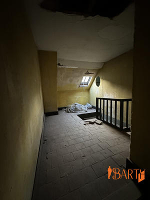 Loft - 95 m² - 4 pièces