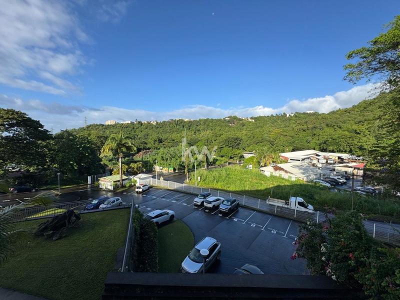 Appartement - 60 m² - 2 pièces