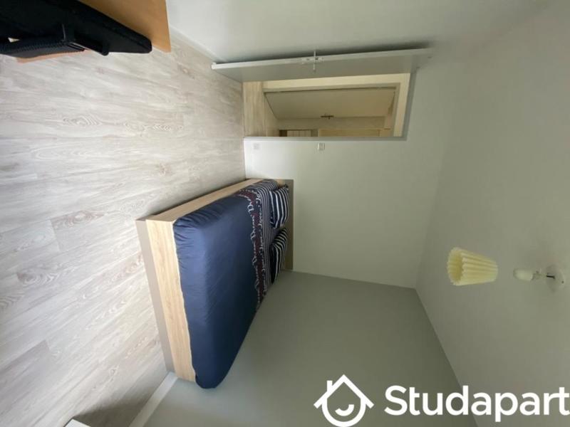 Chambre - 11 m² - 1 pièce