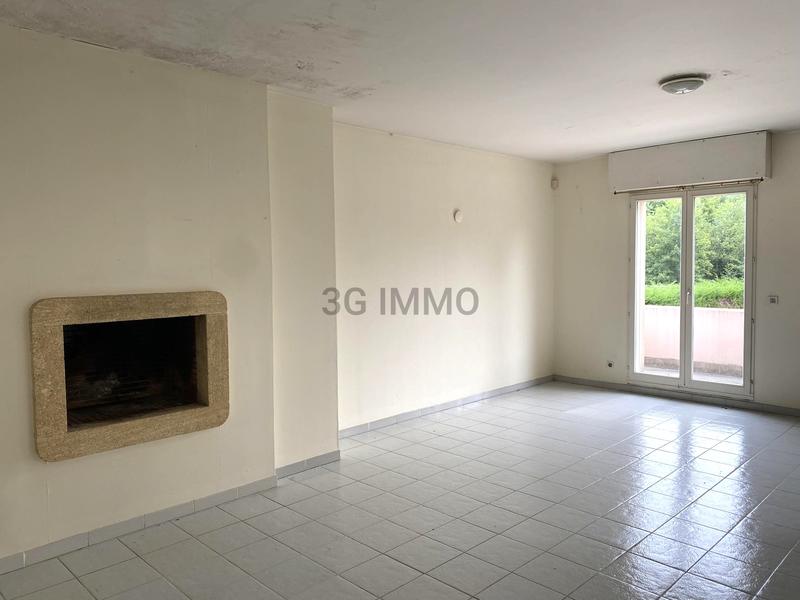 Propriété - 360 m² - 8 pièces