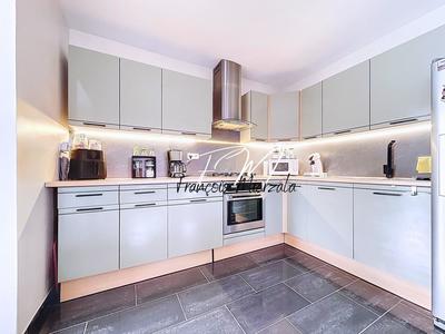 Maison - 87 m² - 5 pièces