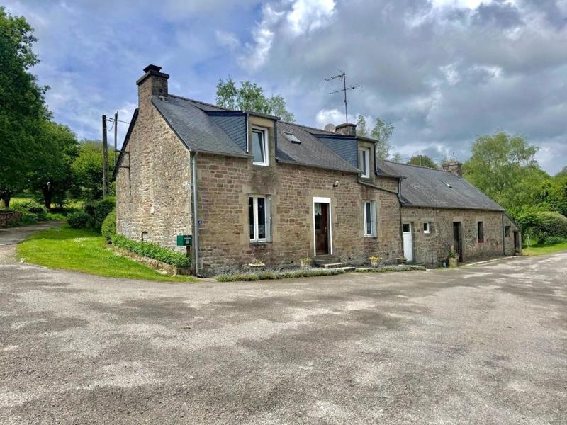 Maison - 102 m² - 4 pièces