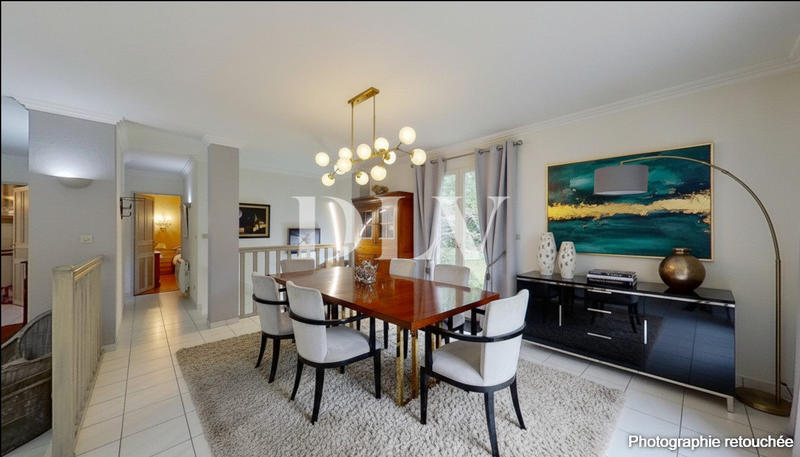 Maison - 194 m² - 6 pièces