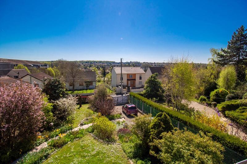 Maison - 200 m² - 7 pièces