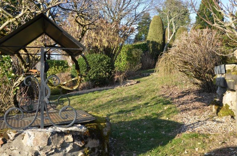 Propriété - 400 m² - 17 pièces