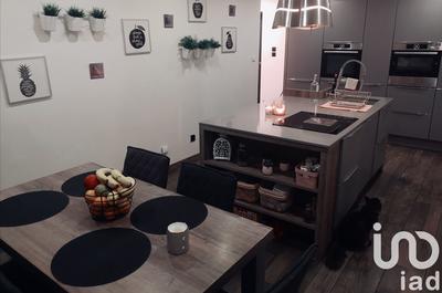 Maison - 300 m² - 5 pièces