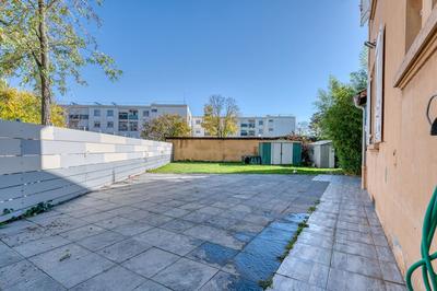 Maison - 94 m² - 4 pièces