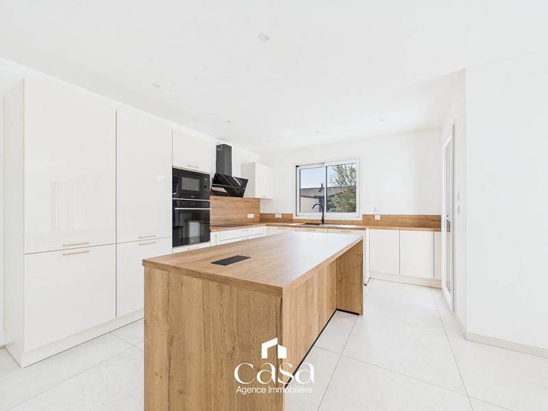 Maison - 142 m² - 6 pièces