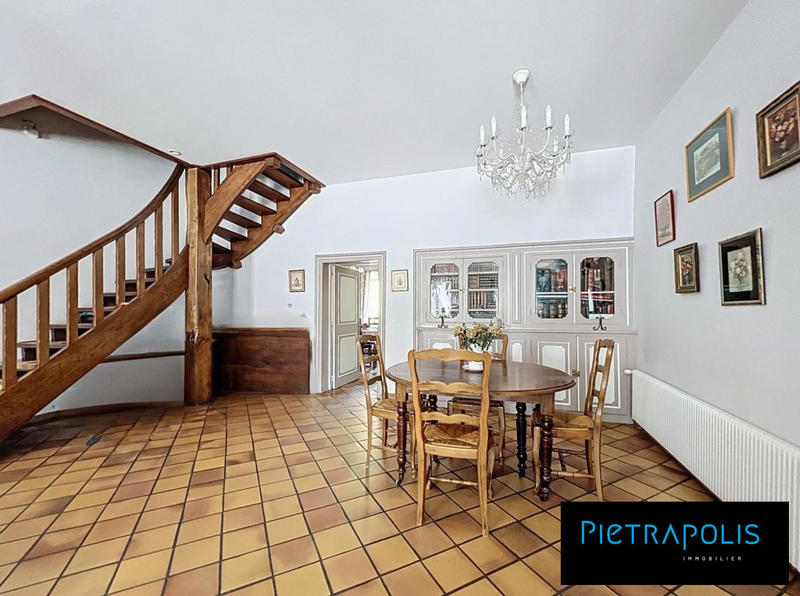 Maison ancienne - 200 m² - 8 pièces