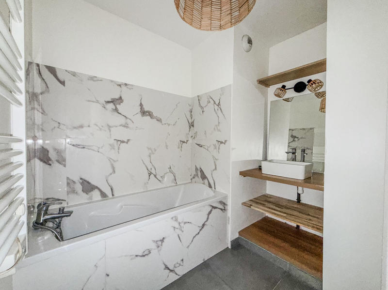 Appartement - 84 m² - 4 pièces