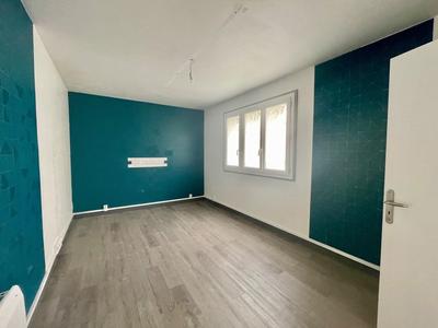 Local commercial - 95 m² - 6 pièces