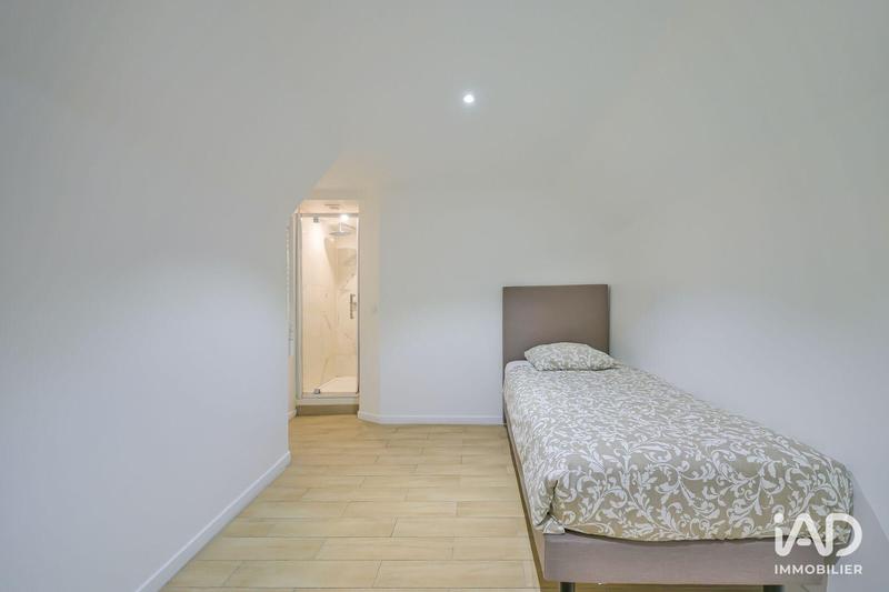 Local commercial - 112 m²