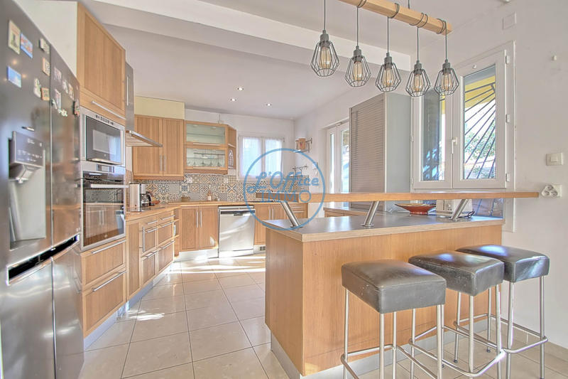 Maison - 150 m² - 7 pièces