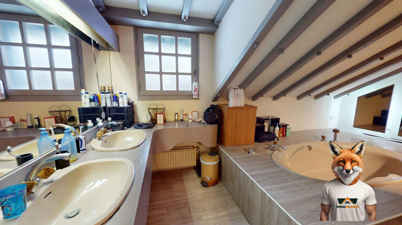 Maison - 293 m² - 7 pièces