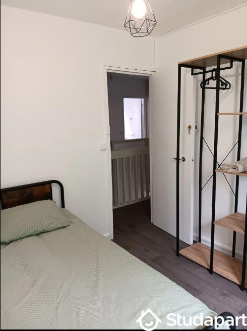 Chambre - 10 m² - 1 pièce