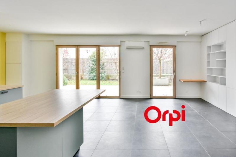 Appartement - 94 m² - 4 pièces