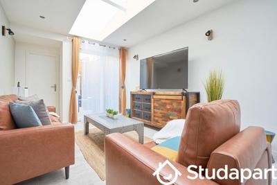 Chambre - 12 m² - 1 pièce