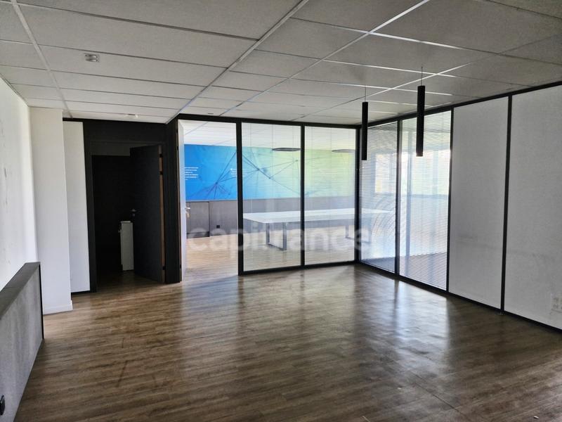 Bureau - 167 m² - 3 pièces