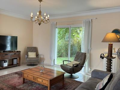 Maison - 162 m² - 5 pièces