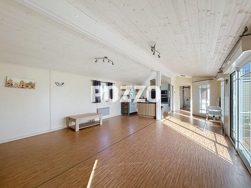 Maison - 96 m² - 4 pièces