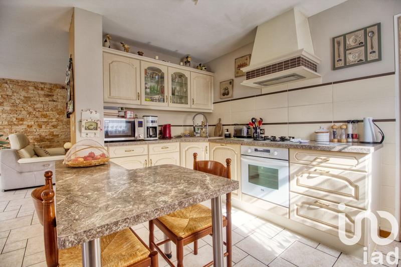 Maison - 140 m² - 6 pièces