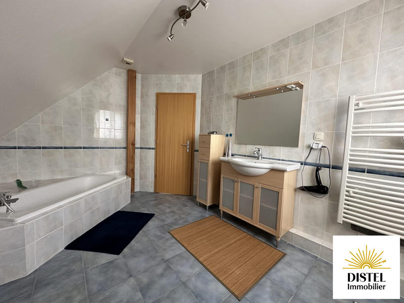 Maison - 123 m² - 6 pièces